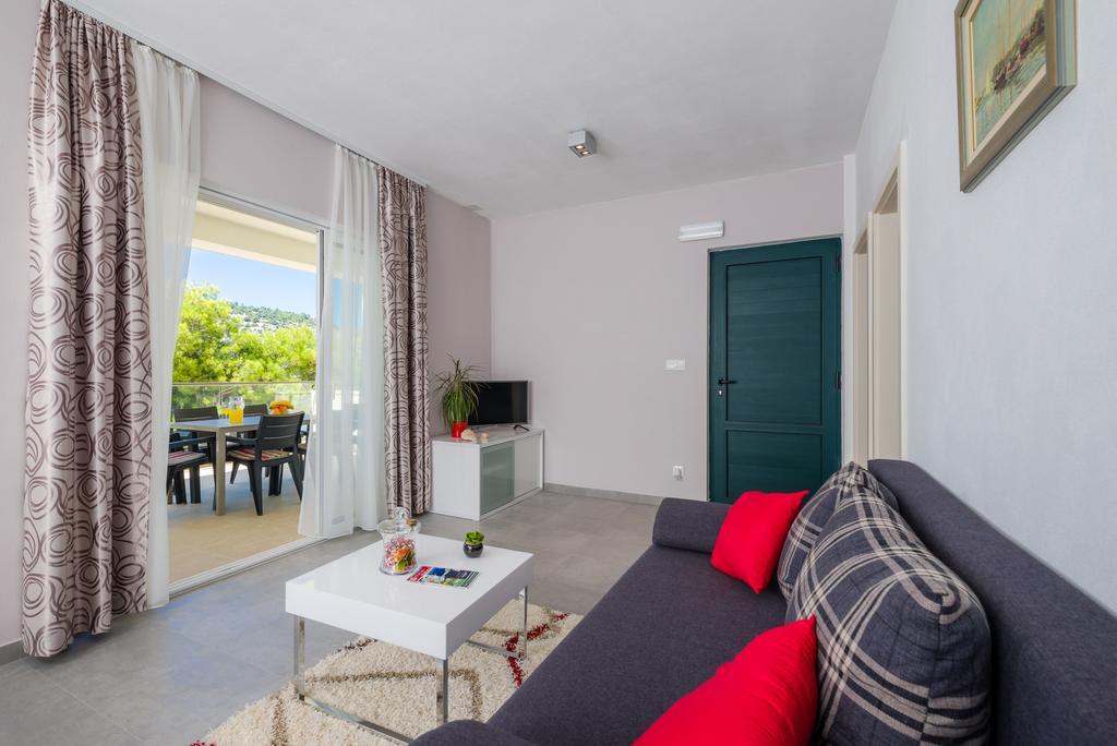 Apartments Lanterna Rogoznica  Rom bilde